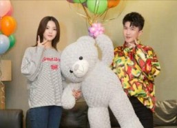 娱乐圈扒爷吃瓜